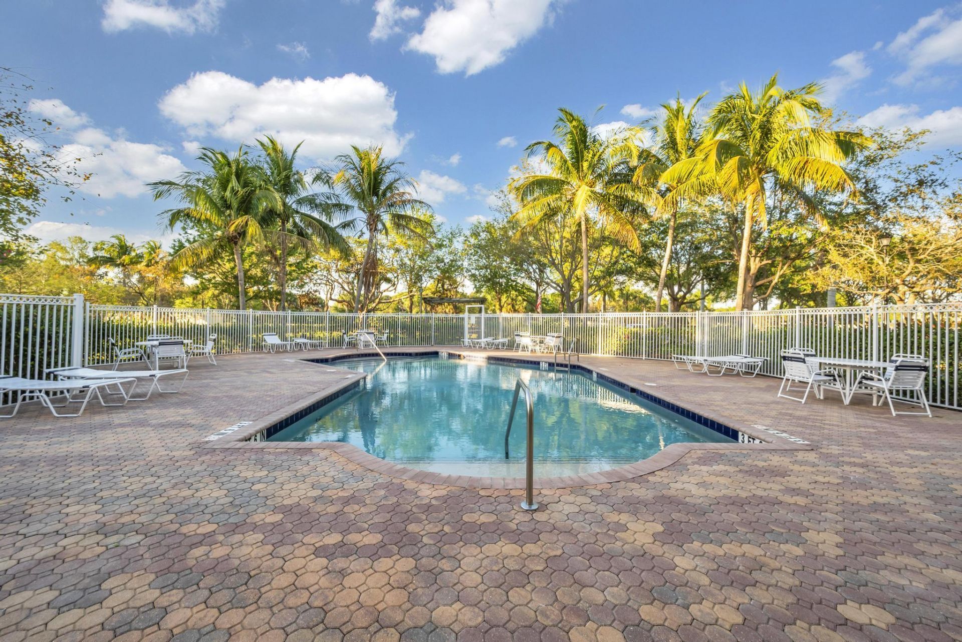 40 SE Sedona Circle, Unit 202, Stuart, FL 34994 Photo