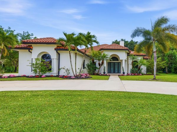 8717 Estate Drive, West Palm Beach, FL 33411