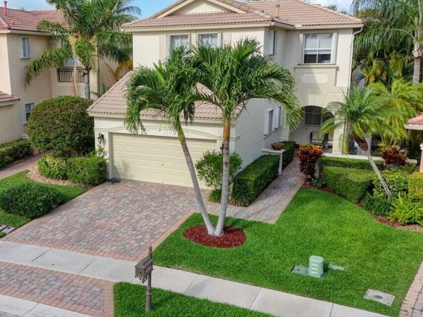 251 Isle Verde Way, Palm Beach Gardens, FL 33418