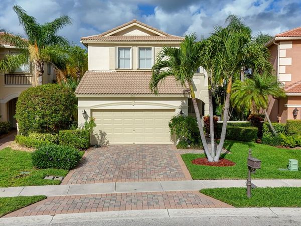 251 Isle Verde Way, Palm Beach Gardens, FL 33418