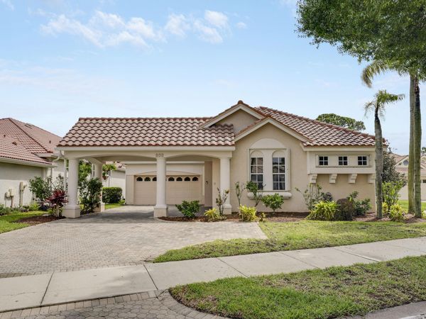 573 SW Saint Kitts Cove, Port St. Lucie, FL 34986