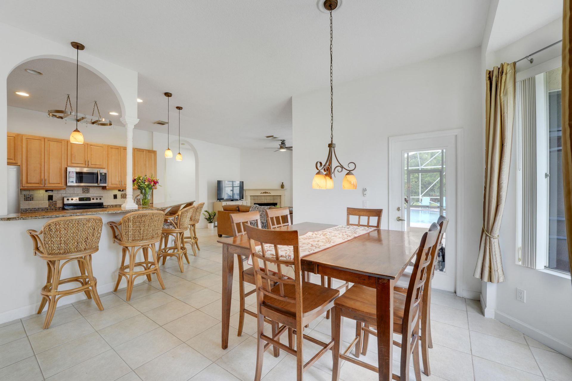 573 SW Saint Kitts Cove, Port Saint Lucie, FL 34986 Photo