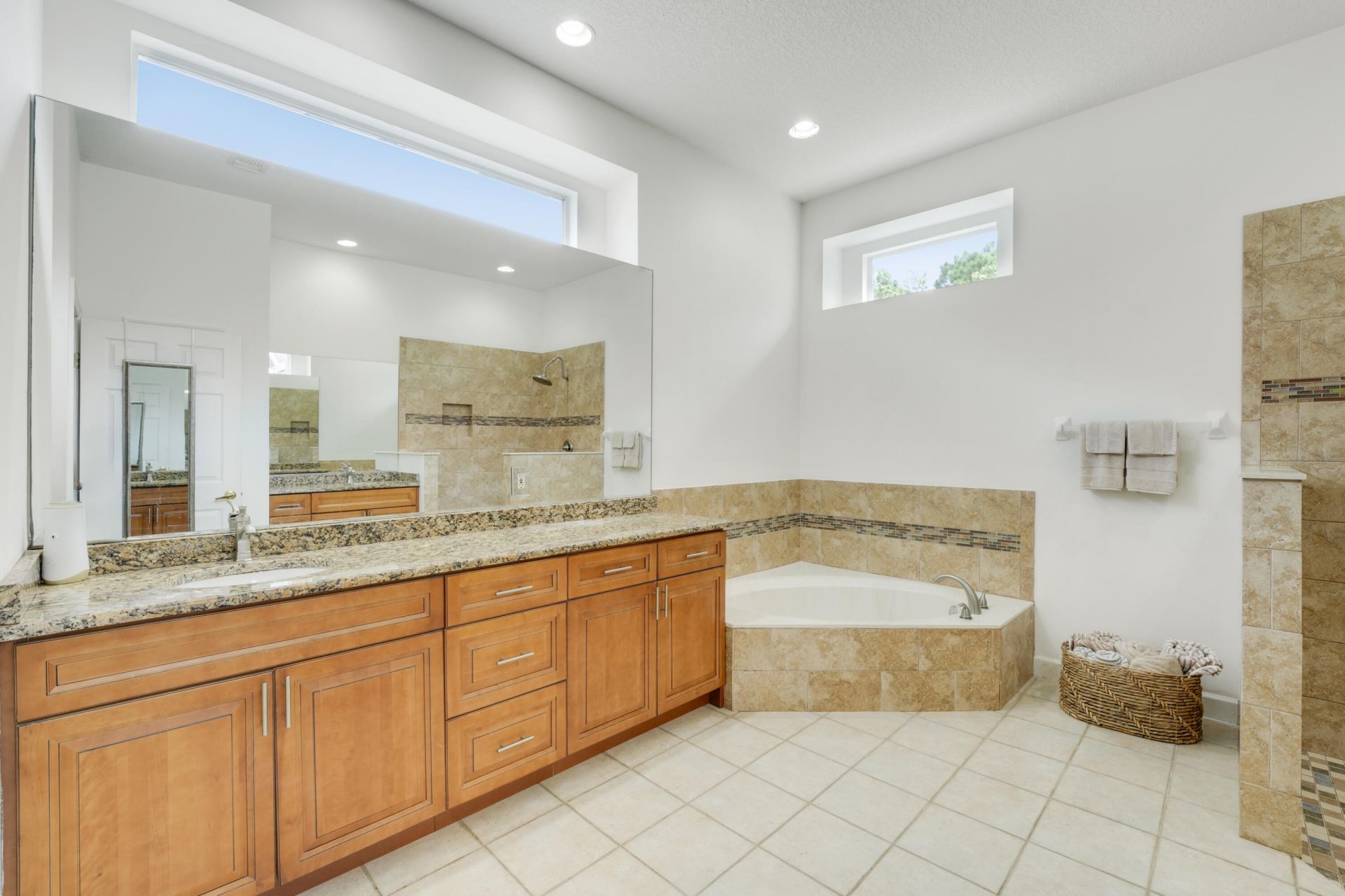 573 SW Saint Kitts Cove, Port Saint Lucie, FL 34986 Photo