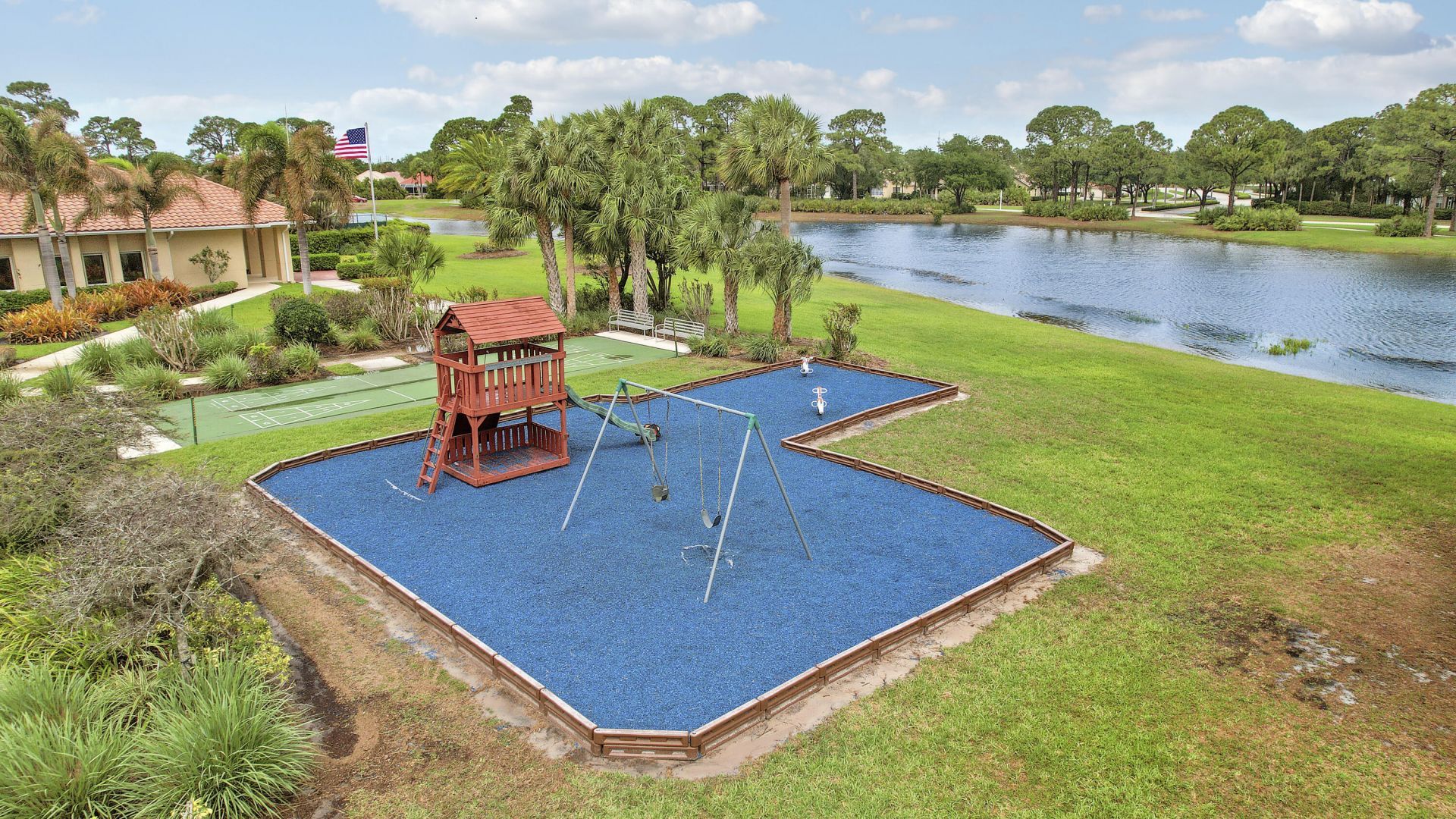 573 SW Saint Kitts Cove, Port Saint Lucie, FL 34986 Photo