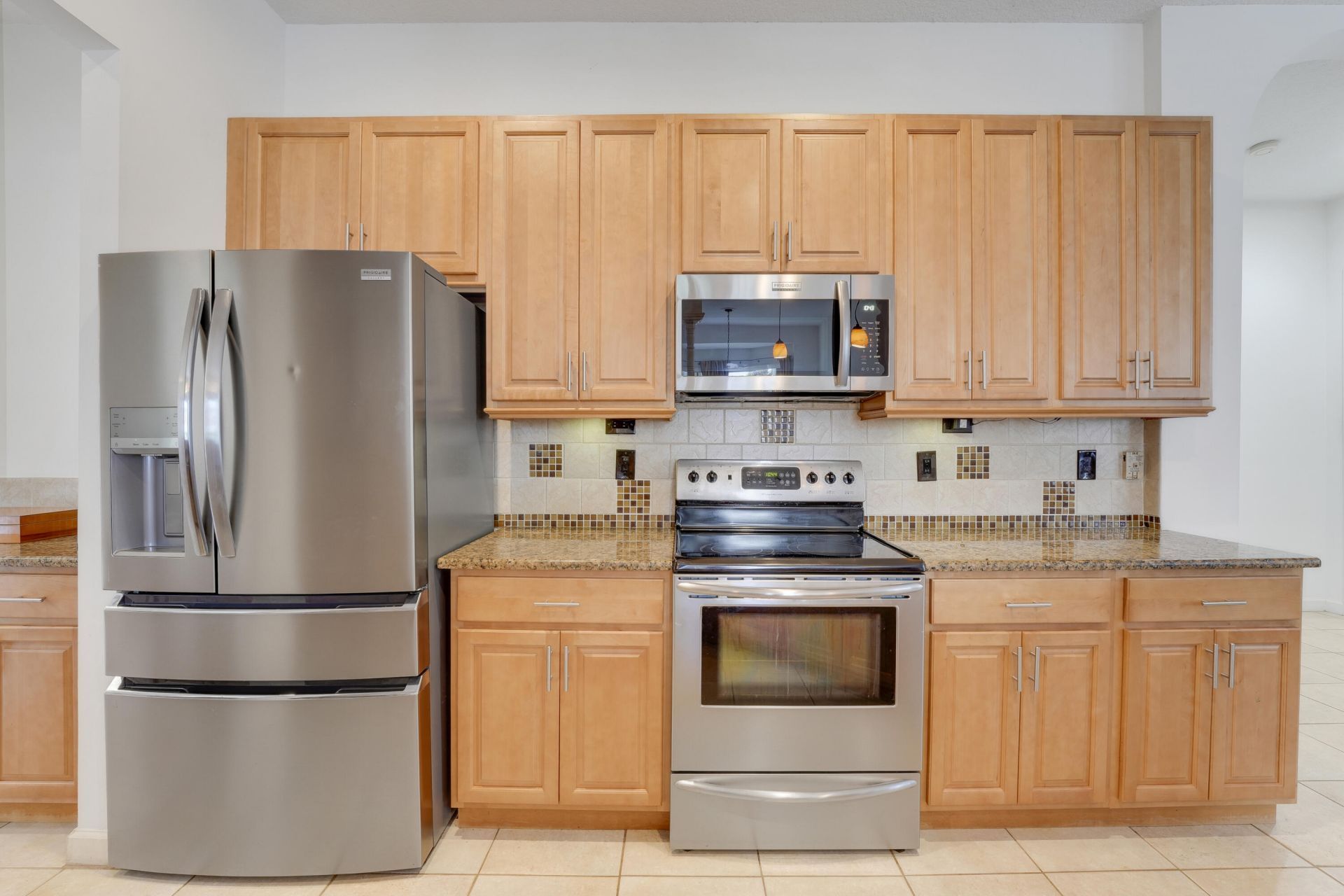 573 SW Saint Kitts Cove, Port Saint Lucie, FL 34986 Photo