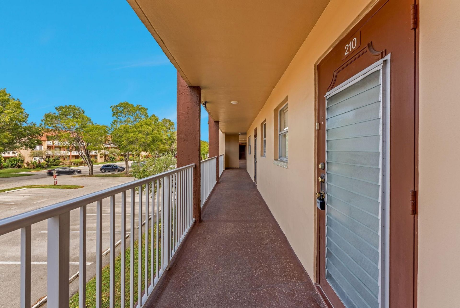 8950 Sunrise Lakes Boulevard, Unit 210, Sunrise, FL 33322 Photo