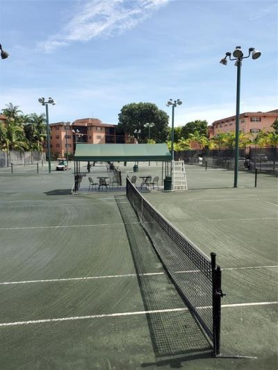 620 Tennis Club Drive, Unit 111, Fort Lauderdale, FL 33311 Photo