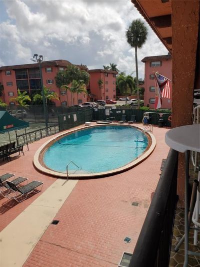 620 Tennis Club Drive, Unit 111, Fort Lauderdale, FL 33311 Photo