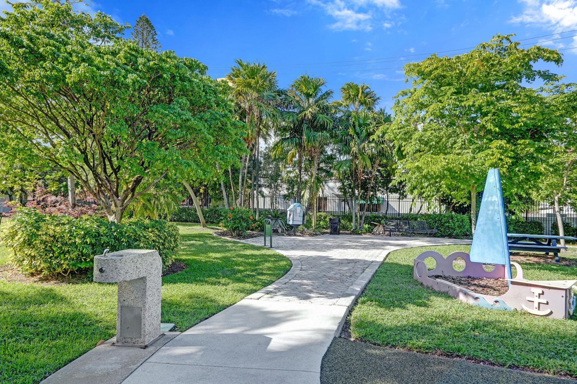 738 Middle River Drive, Fort Lauderdale, FL 33304 Photo