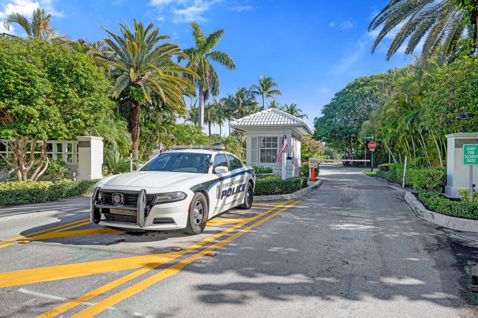 738 Middle River Drive, Fort Lauderdale, FL 33304 Photo