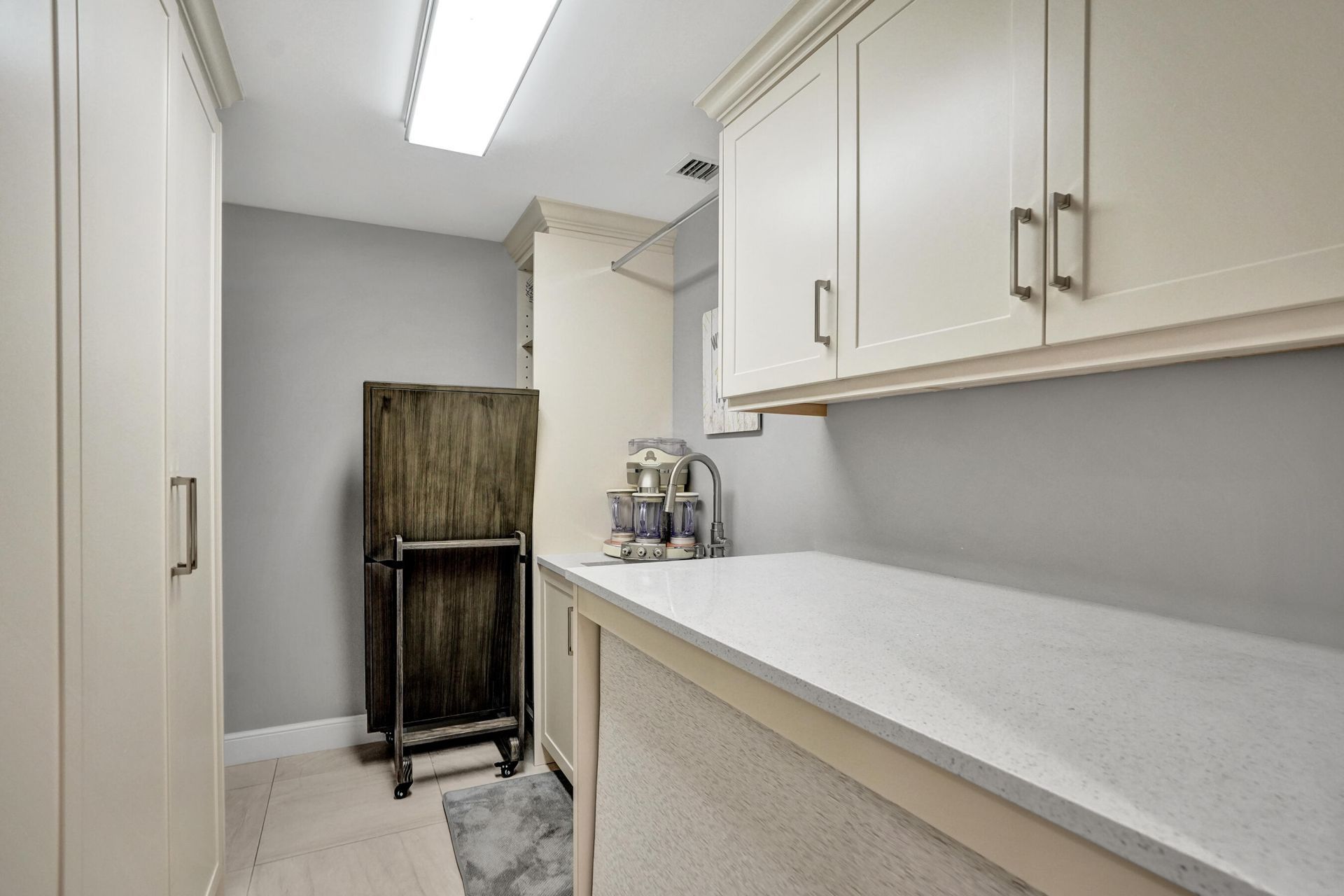 738 Middle River Drive, Fort Lauderdale, FL 33304 Photo