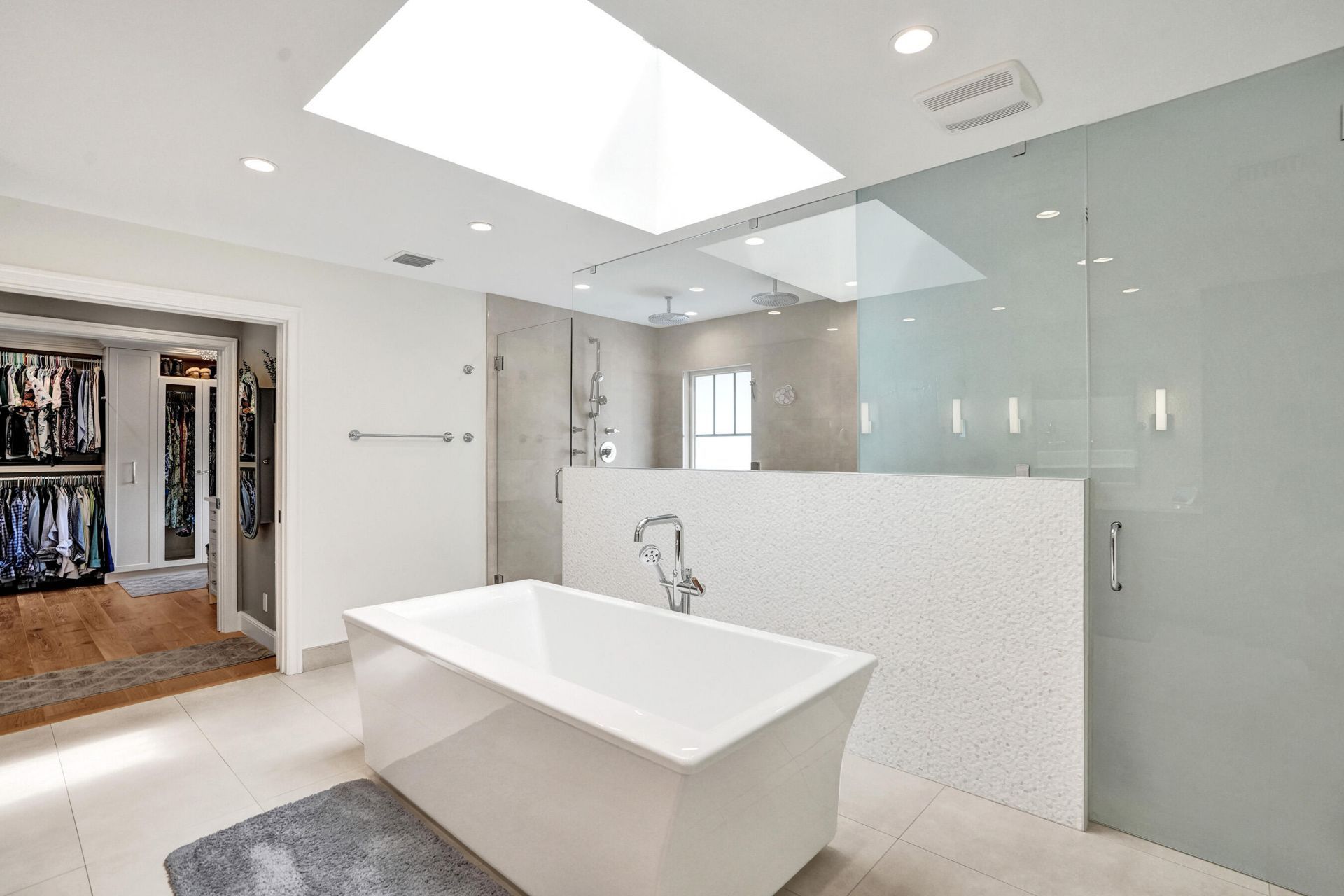 738 Middle River Drive, Fort Lauderdale, FL 33304 Photo