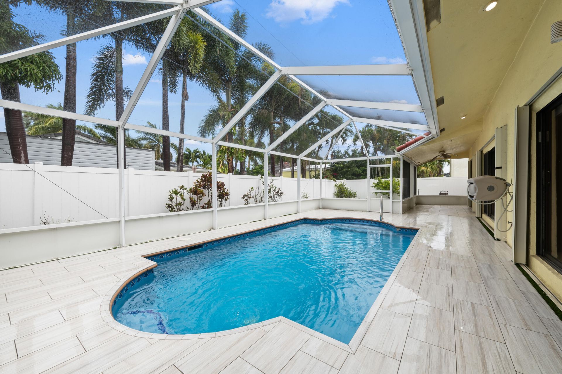 281 N Country Club Boulevard, Boca Raton, FL 33487 Photo
