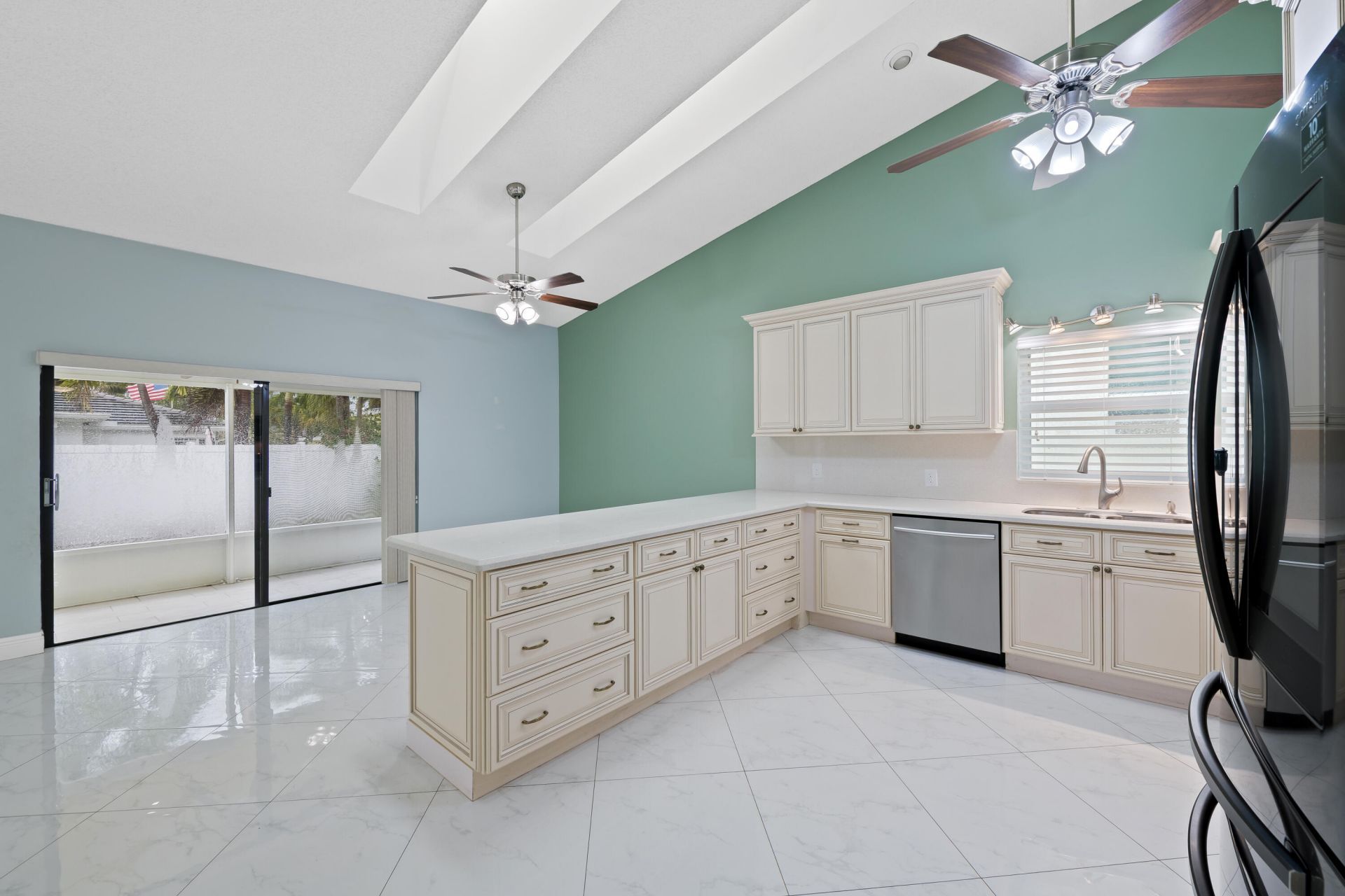 281 N Country Club Boulevard, Boca Raton, FL 33487 Photo