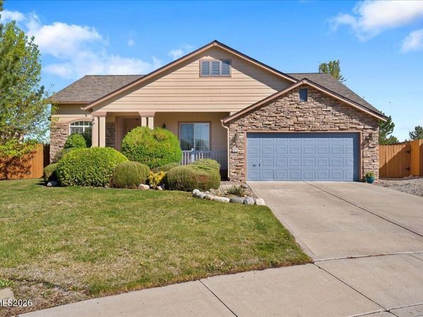 3215 Mirador Court, Sparks, NV 89436