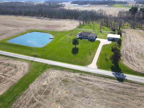 4239 S Kinsey Road, Warsaw, IN 46580
