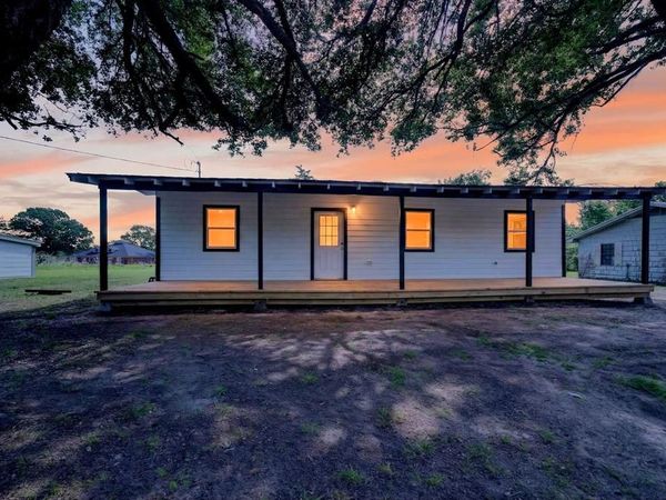 247 Wells Street, Emory, TX 75440