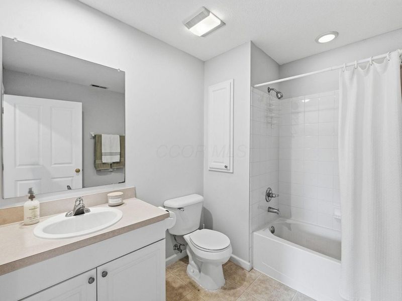 20 Greenhedge Circle, Delaware, OH 43015 Photo 24