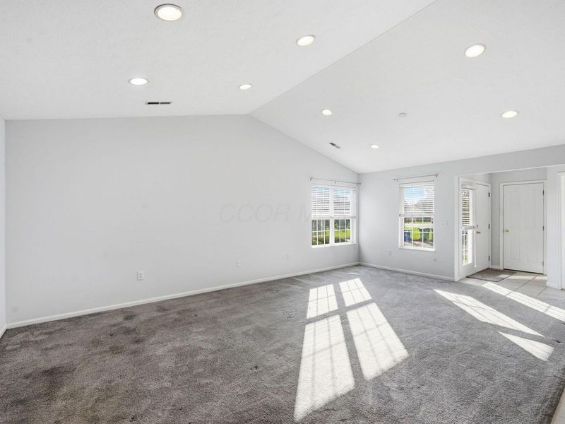 20 Greenhedge Circle, Delaware, OH 43015 Photo 4