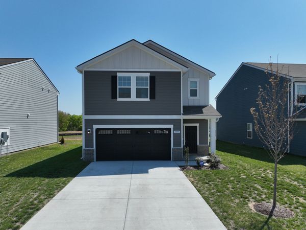 1059 Large Poppy Dr , La Vergne, TN 37086