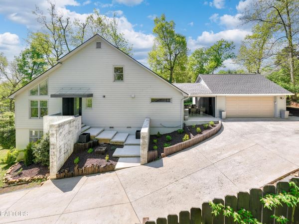 1313 Cherokee Blvd, Knoxville, TN 37919