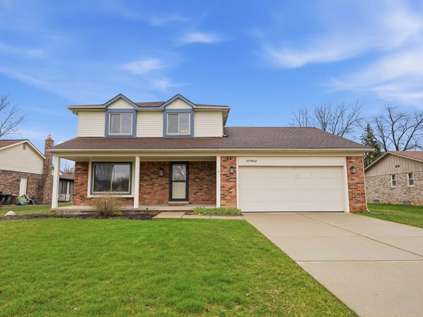 37962 Munger Drive, Livonia, MI 48154