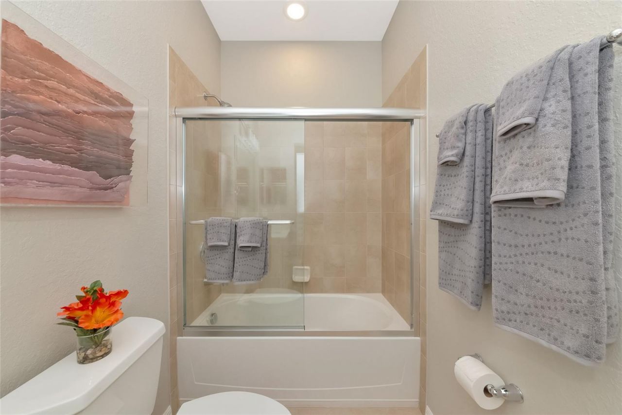 7109 Quiet Creek Drive, Bradenton, FL 34212 Photo