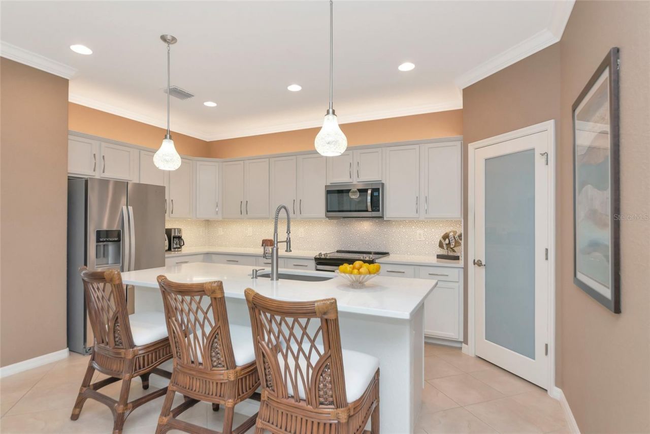 7109 Quiet Creek Drive, Bradenton, FL 34212 Photo