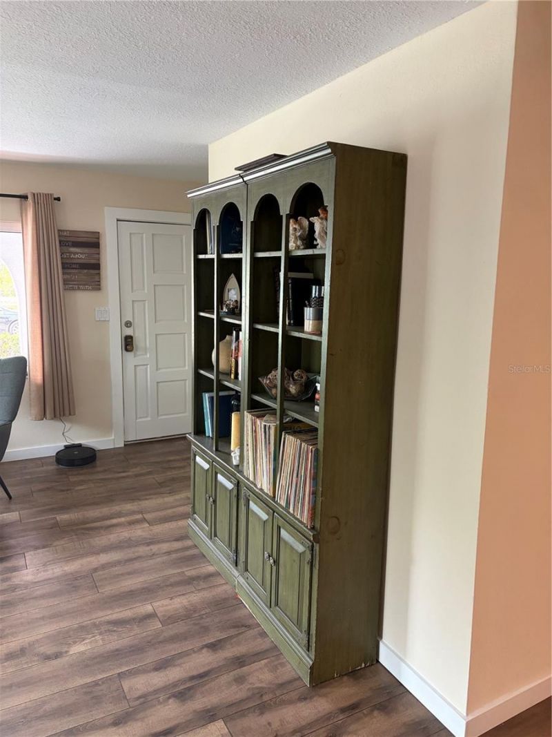 8914 Memorial Highway , Tampa, FL 33615 Photo