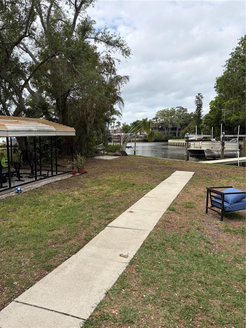 8914 Memorial Highway , Tampa, FL 33615 Photo