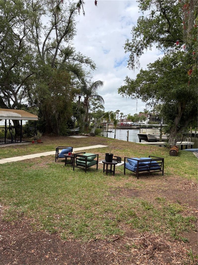 8914 Memorial Highway , Tampa, FL 33615 Photo