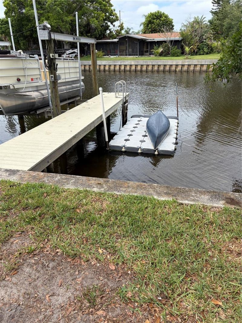 8914 Memorial Highway , Tampa, FL 33615 Photo