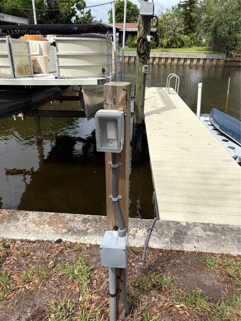 8914 Memorial Highway , Tampa, FL 33615 Photo