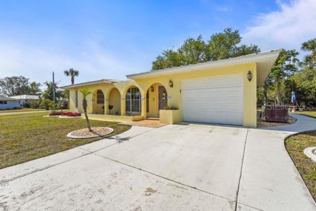 18399 Burkholder Circle, Port Charlotte, FL 33948 Photo