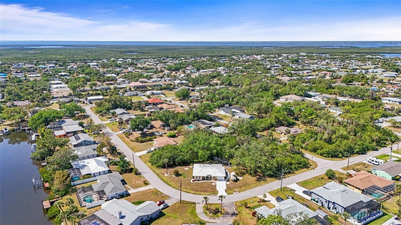 18399 Burkholder Circle, Port Charlotte, FL 33948 Photo