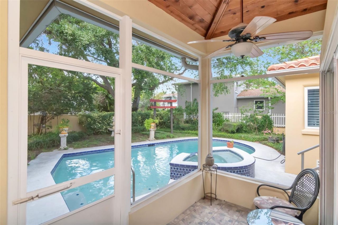 135 25th Avenue Ne, Saint Petersburg, FL 33704 Photo