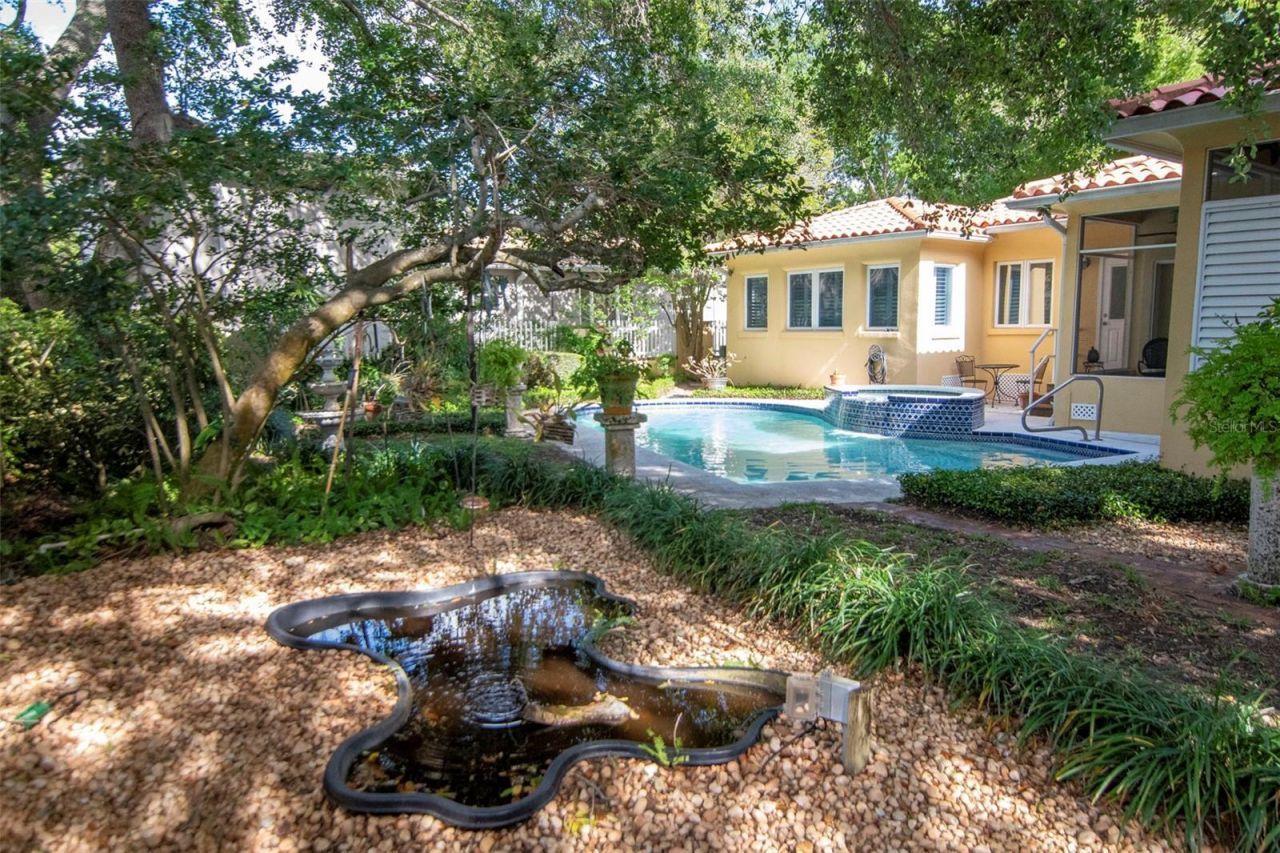 135 25th Avenue Ne, Saint Petersburg, FL 33704 Photo