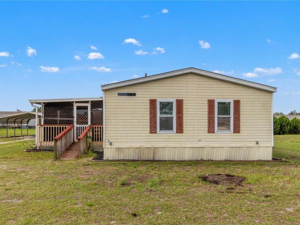 1371 NW 12TH LANE , LAKE PANASOFFKEE, FL 33538