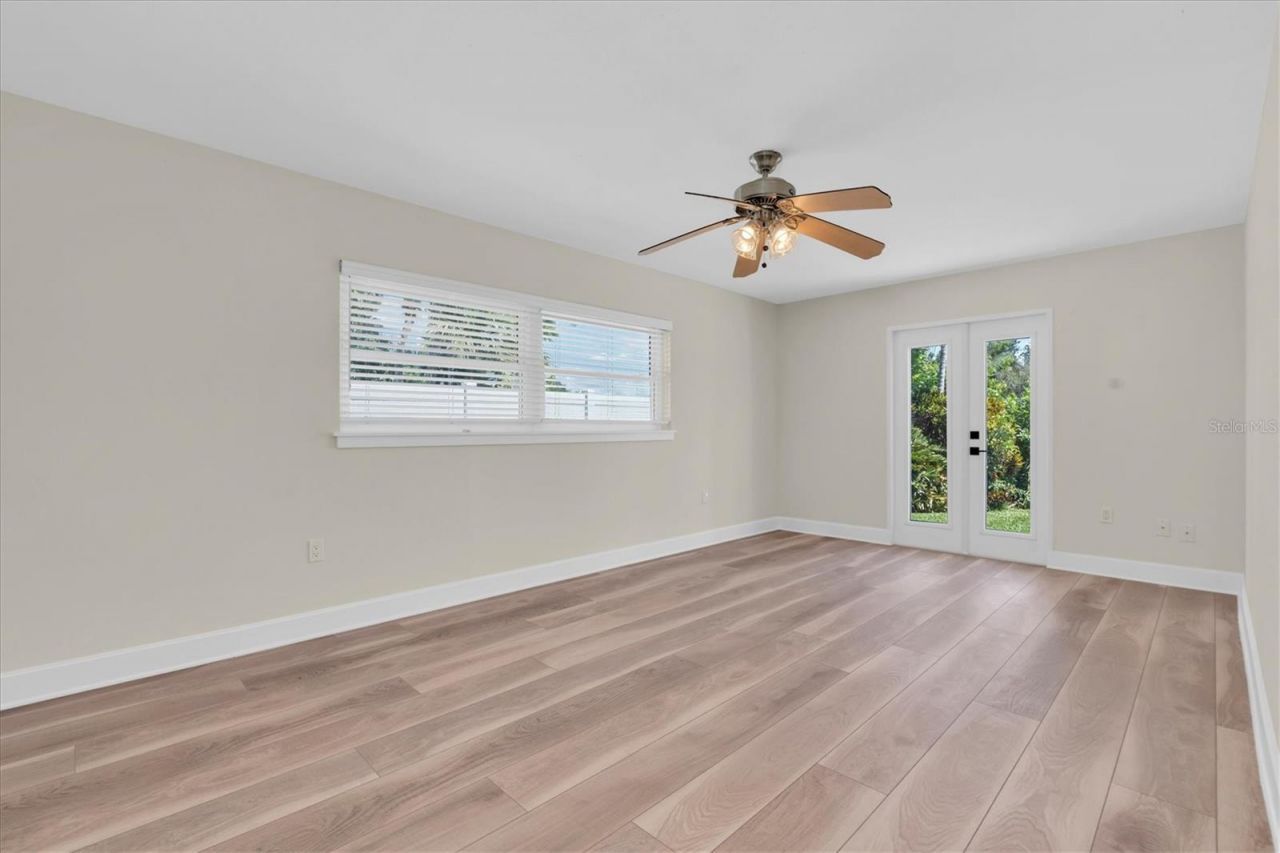 4801 Shore Acres Boulevard Ne, Saint Petersburg, FL 33703 Photo