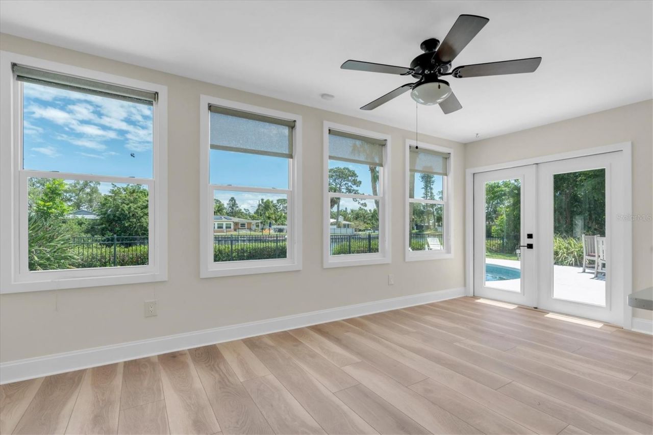 4801 Shore Acres Boulevard Ne, Saint Petersburg, FL 33703 Photo