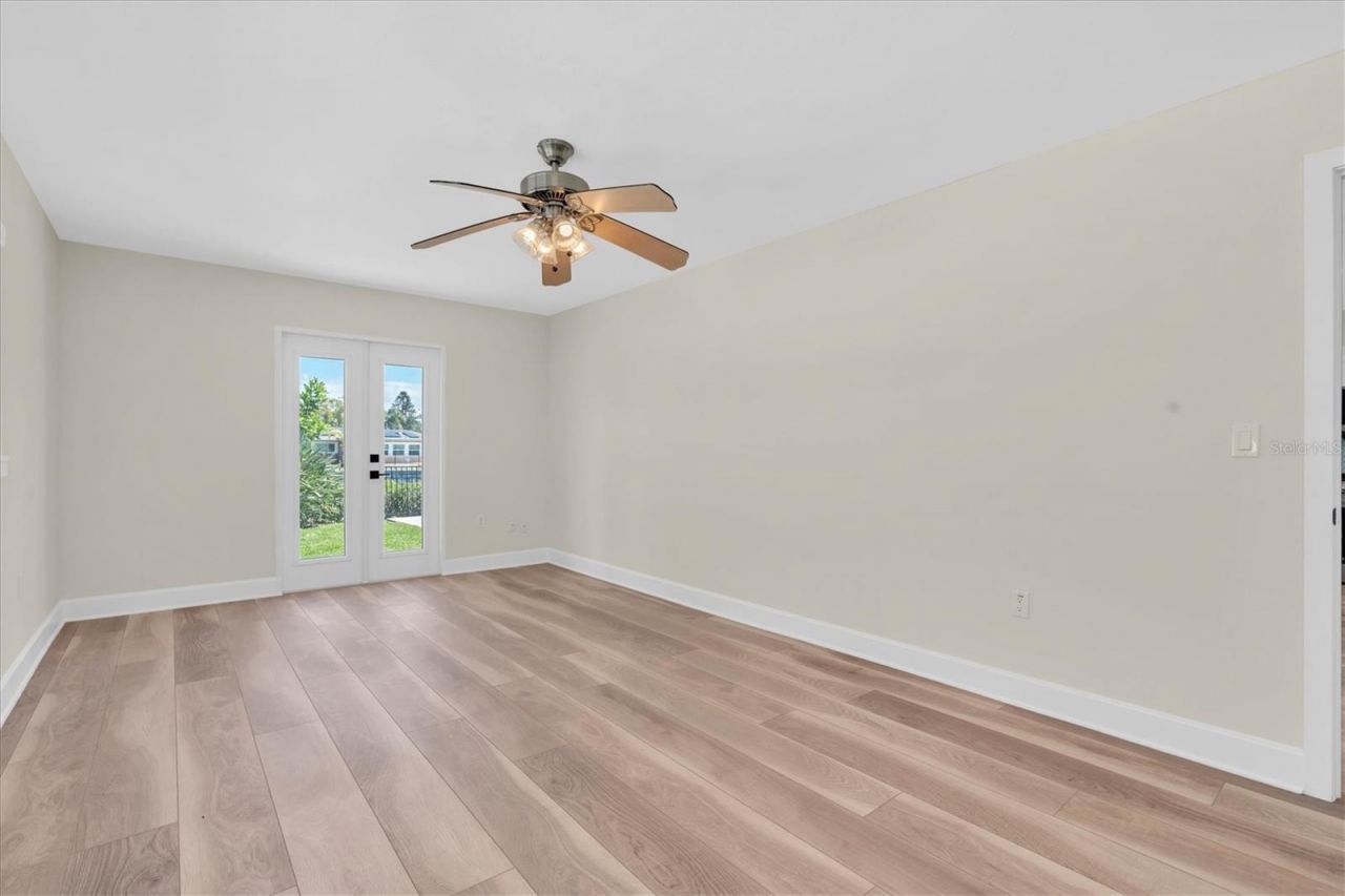 4801 Shore Acres Boulevard Ne, Saint Petersburg, FL 33703 Photo
