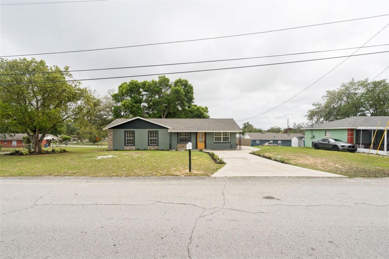 1109 Valencia Avenue, Haines City, FL 33844 Photo
