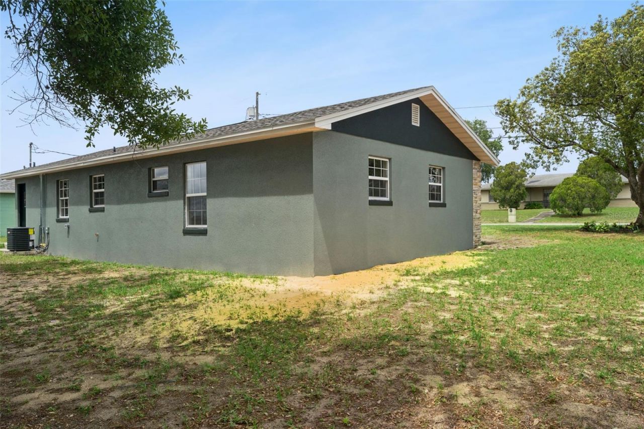 1109 Valencia Avenue, Haines City, FL 33844 Photo