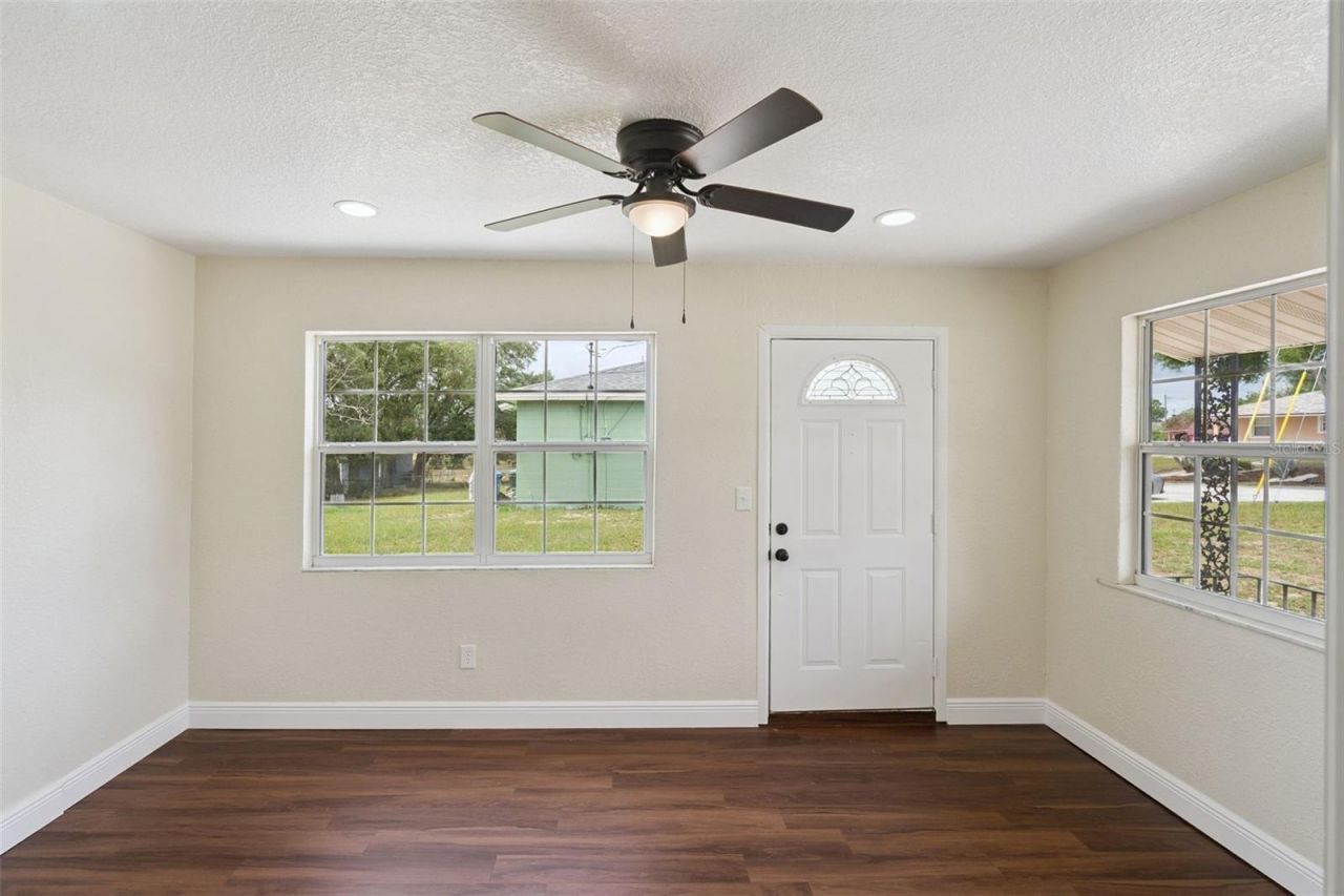 1109 Valencia Avenue, Haines City, FL 33844 Photo