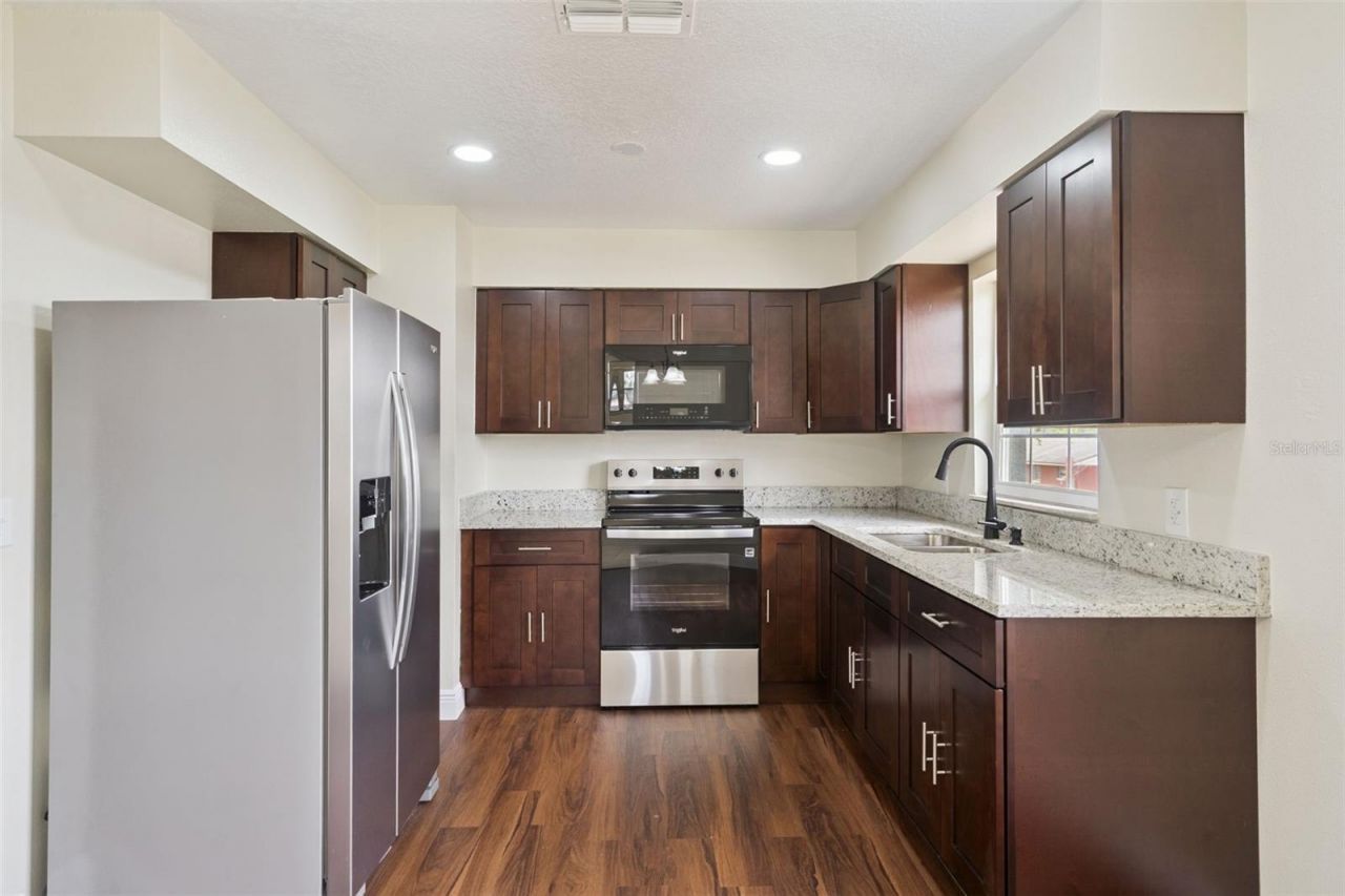 1109 Valencia Avenue, Haines City, FL 33844 Photo