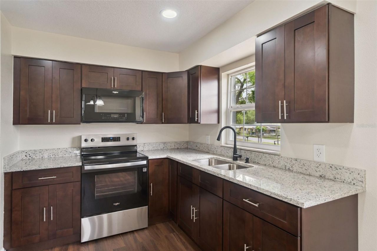 1109 Valencia Avenue, Haines City, FL 33844 Photo