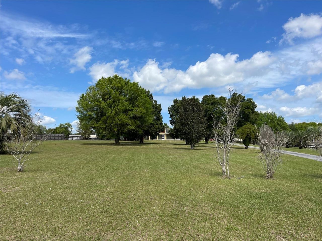 15121 SE 175th Street , Weirsdale, FL 32195 Photo