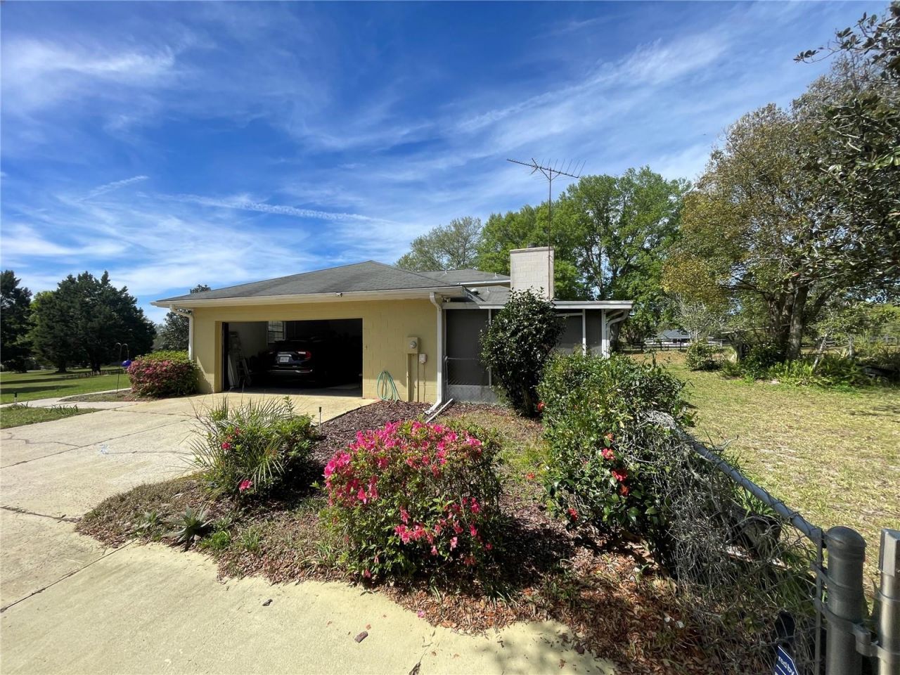 15121 SE 175th Street , Weirsdale, FL 32195 Photo