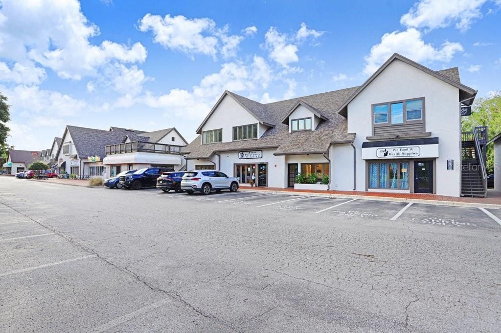 13602 S Village Drive , Unit 1205, Tampa, FL 33618 Photo