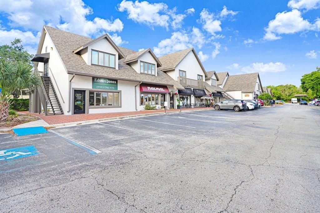 13602 S Village Drive , Unit 1205, Tampa, FL 33618 Photo